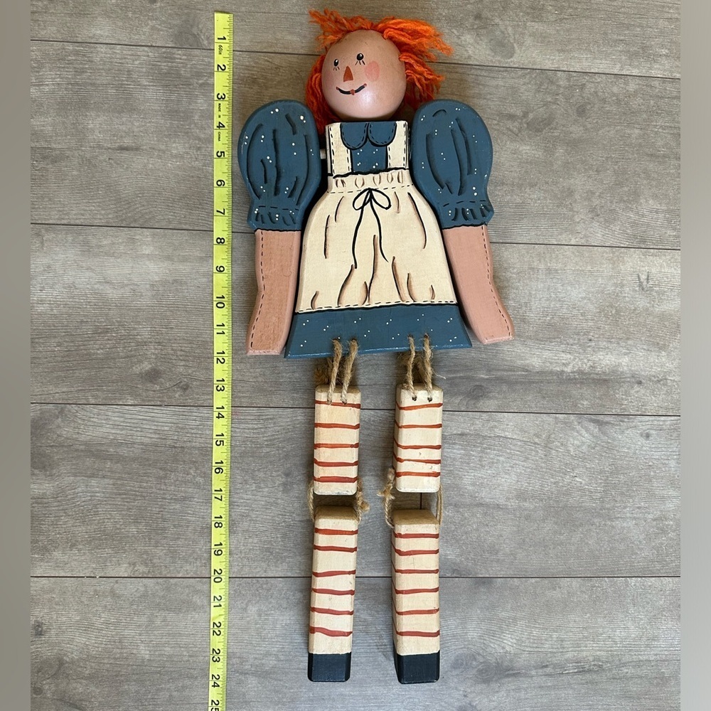 23” Raggedy Ann Wooden Figurine Shelf Sitter Yarn Hair Moveable Arms Dangle Legs